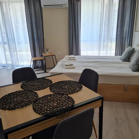 아파트 Ilarion 5 At Center 바르나