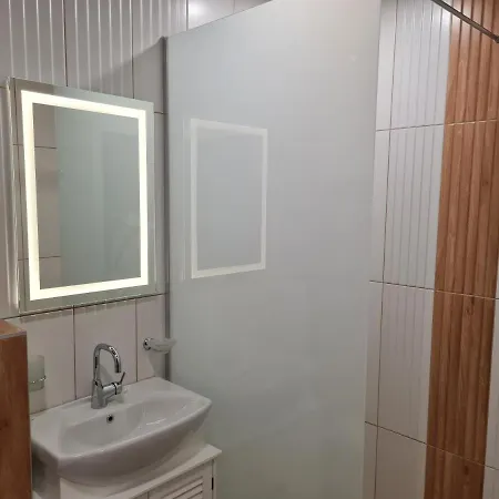 Ilarion 5 At Center 아파트 *