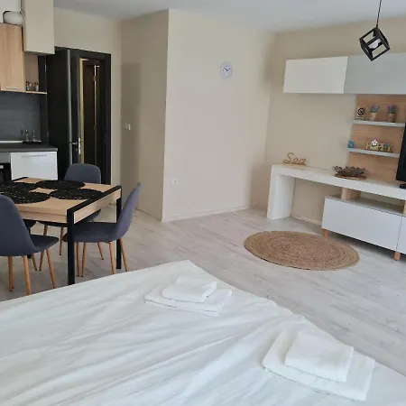 아파트 Ilarion 5 At Center