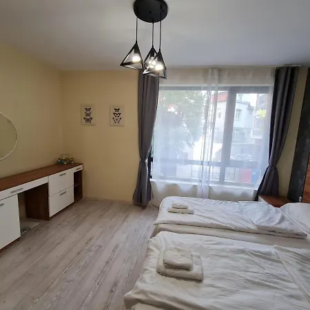 Ilarion 5 At Center 아파트