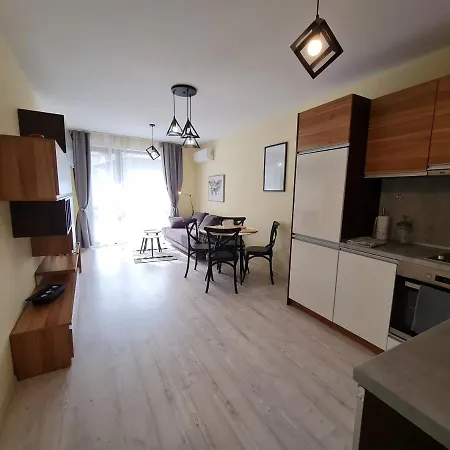 Ilarion 5 At Center 바르나