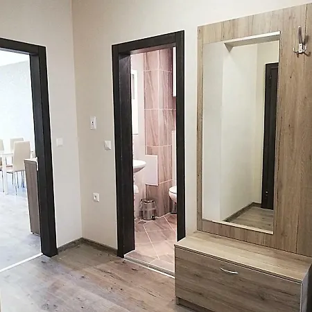 Ilarion 5 At Center 바르나