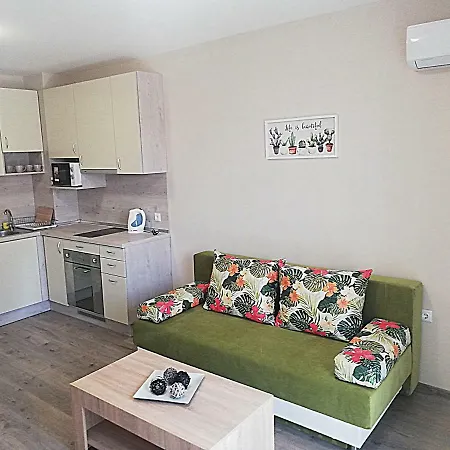 Ilarion 5 At Center 아파트 *