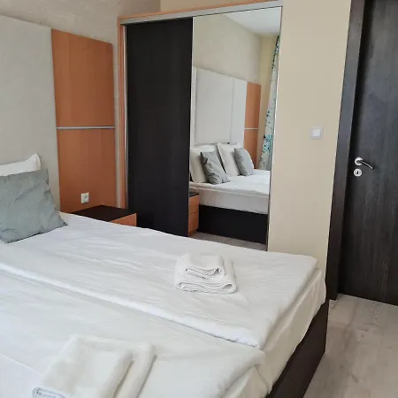 Daire Ilarion 5 At Center