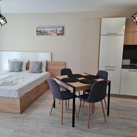 Daire Ilarion 5 At Center