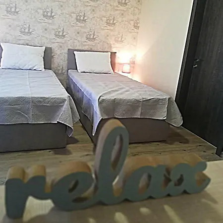 Daire Ilarion 5 At Center