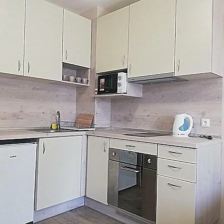 Daire Ilarion 5 At Center *