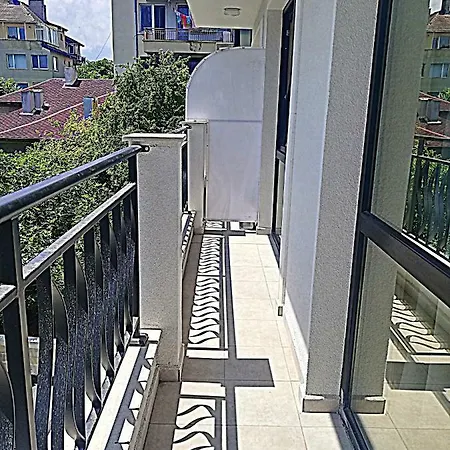 Ilarion 5 At Center Apartamento *