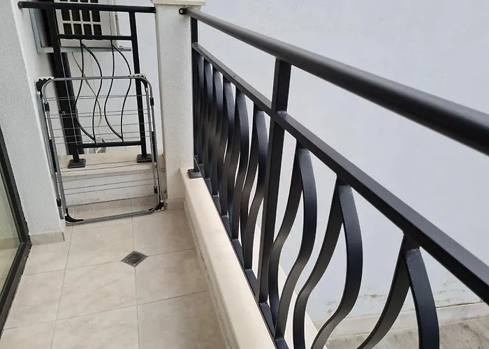 Ilarion 5 At Center アパート *