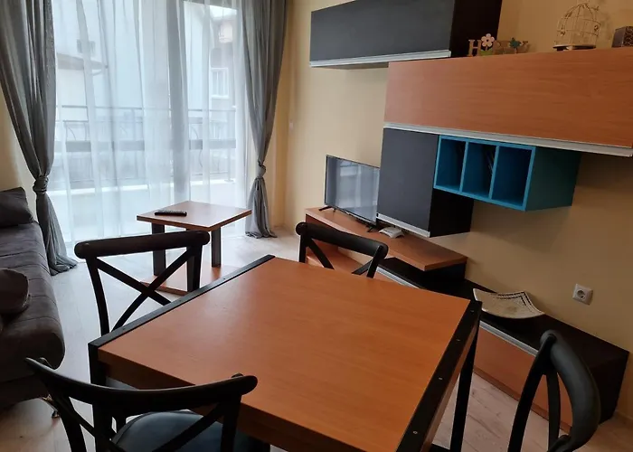 Ilarion 5 At Center ヴァルナ