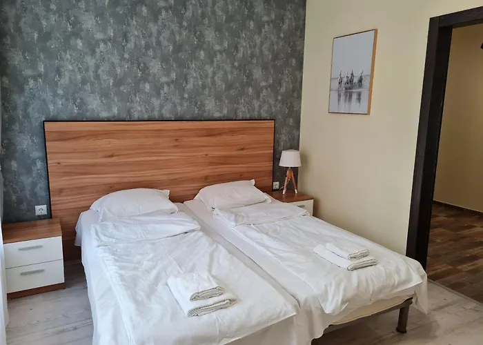 Ilarion 5 At Center アパート ヴァルナ