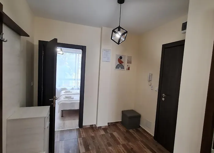 Ilarion 5 At Center * ヴァルナ