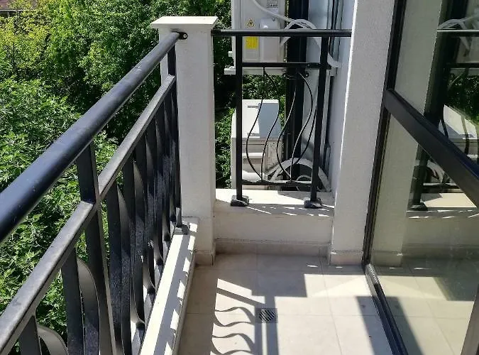 アパート Ilarion 5 At Center *