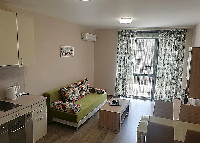 Ilarion 5 At Center * ヴァルナ