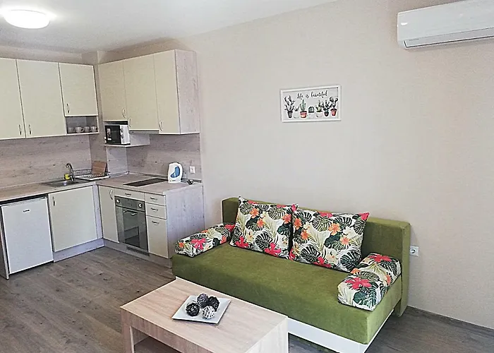 Ilarion 5 At Center アパート *